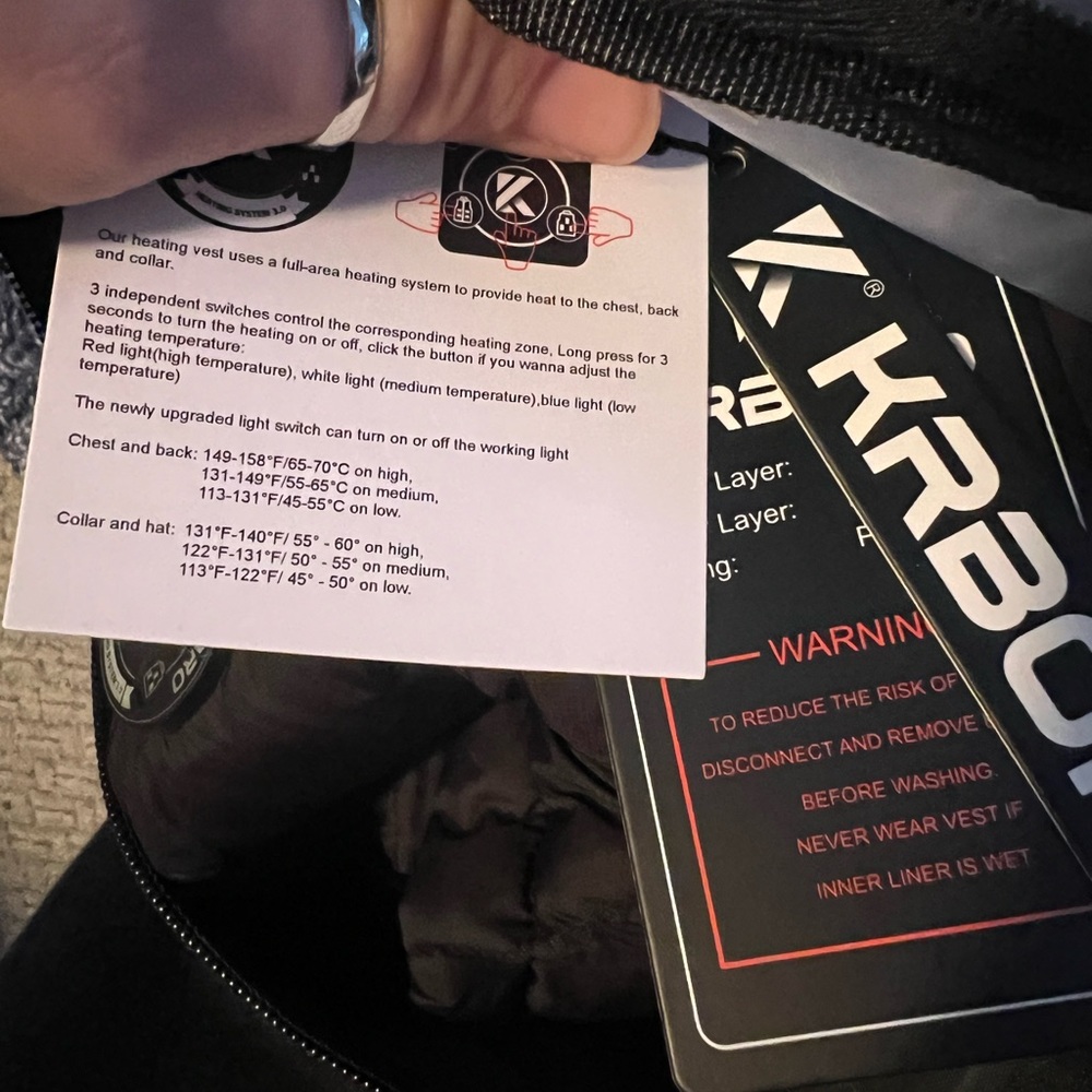 Heated Vest with 7.5-Hour Lifespan Rechargeable Battery Pack Included - Picture 11 of 12